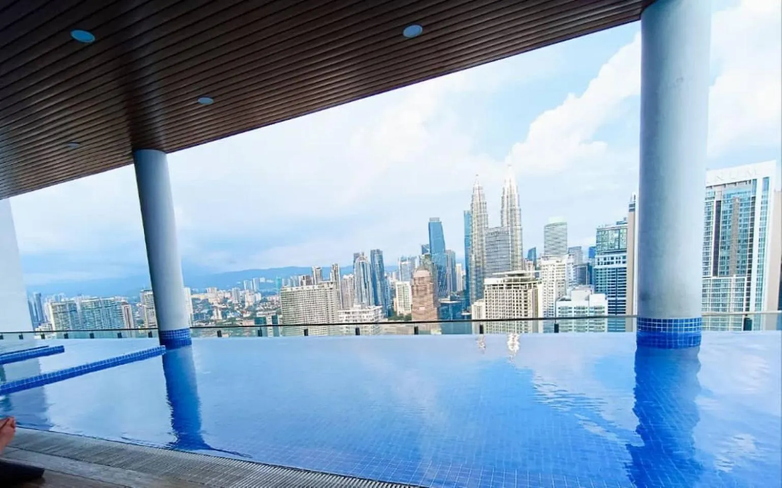 Luxe Klcc By Infinitum Apartment Kuala Lumpur