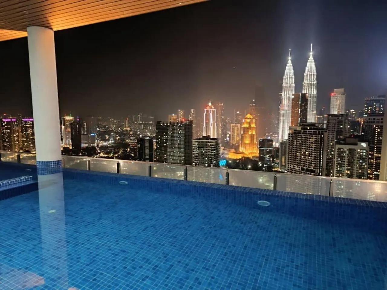 Luxe Klcc By Infinitum Apartment Kuala Lumpur 0*,  Malaysia